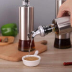 500ml High-Quality Stainless-Steel Covered Smart Glass Oil Bottle - Image 3