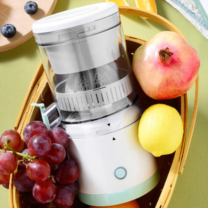 Automatic Household Electric Citrus Juicer With USB & Cleaning Brush - Image 3