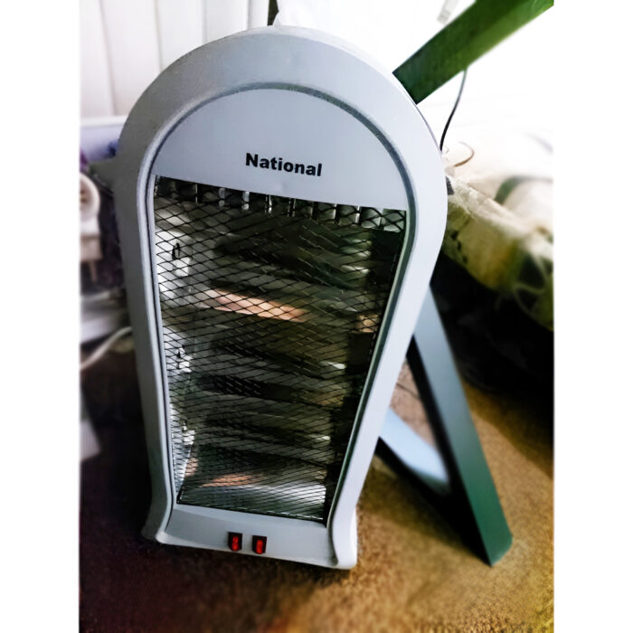 HT-111 Compact 400W Electric 3-Rod Room Heater with Advanced Safety Features - Image 3