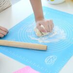 Thicken High Temperature Resistant Silicone Kneading Dough Mat - Image 4