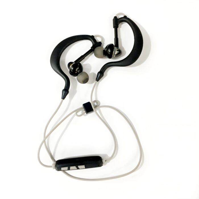 TB10 Super Bass Comfortable And Stylish Wireless In-Ear Sports Metal Handsfree - Image 1