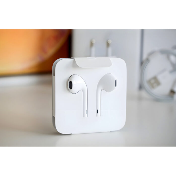 A1748 Apple EarPods Lightning Connectivity, Superior Audio – In-Ear Canal Headset - Image 8