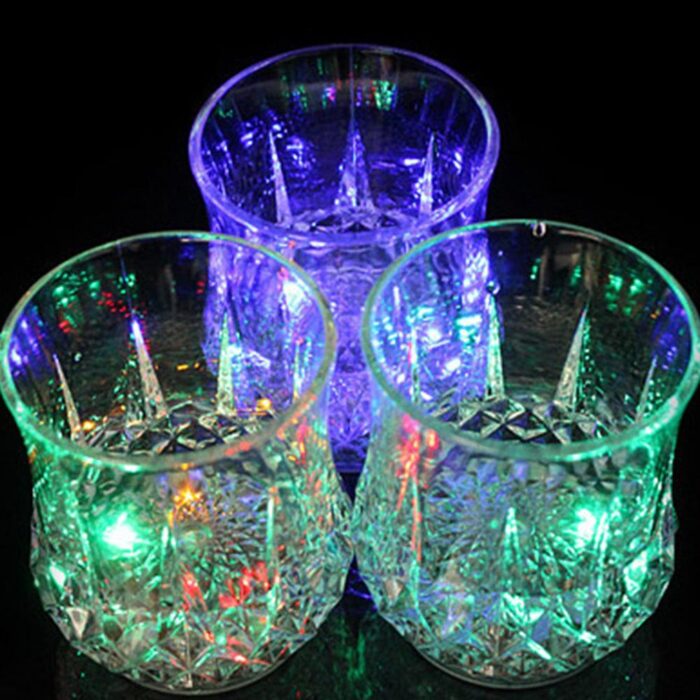 Single pcs - Lighting glass Led Flashing Water Inductive Rainbow Color Cup LED Glowing Water Mug Colorful Glowing Cup Pour Water And It Lights Up Inductive Pineapple Cup KTV Bar Color Changing Beer Cup 200ml - Image 2