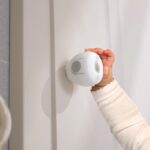 2 pcs door knob cover Baby Safety Door Knob Covers Doorknob Locks Child Children Kids Proof(random color )