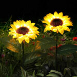 Pack Of 2 Waterproof Sunflower Solar Decorative Lights For Outdoor Garden And Lawn - Image 4