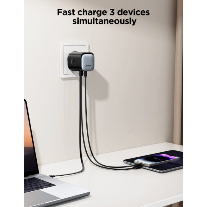 Joyroom JR-TCL02EU 65W GaN Charger with Retractable USB-C Cable, Dual-Port USB-A & USB-C, PD 3.0 Fast Charging, Compatible with Laptops & Smartphones - Image 10