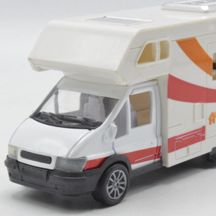 Adventure-Ready Die-Cast Camper Unleashing Imagination And Exploration - Image 2