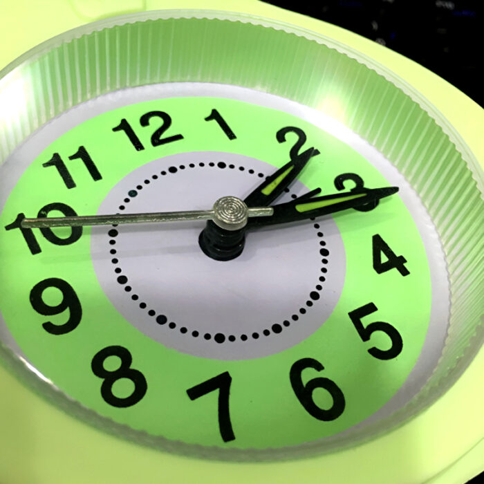 Mini Guitar-Shaped Desk Alarm Clock with Quartz Movement - Image 6