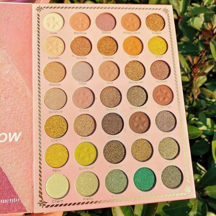 Mocallure 4 In 1 Eyeshadow Palette Book/  Eyeshadow Palette  Blush and eyeshadow Palette - Image 20