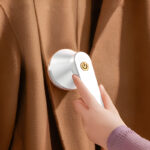 Sokany SK-878 Compact And Portablen Cyclone Head Mini Electric USB Rechargeable Lint Remover - Image 13