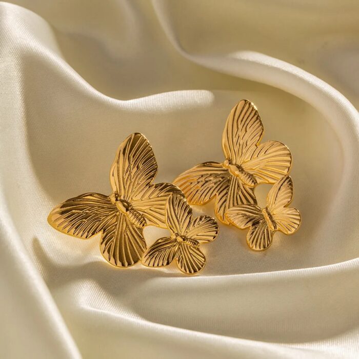 1 Pair Gold Butterfly Earrings Elegant Everyday Wear Chic European-and-American Style Earrings - Image 1