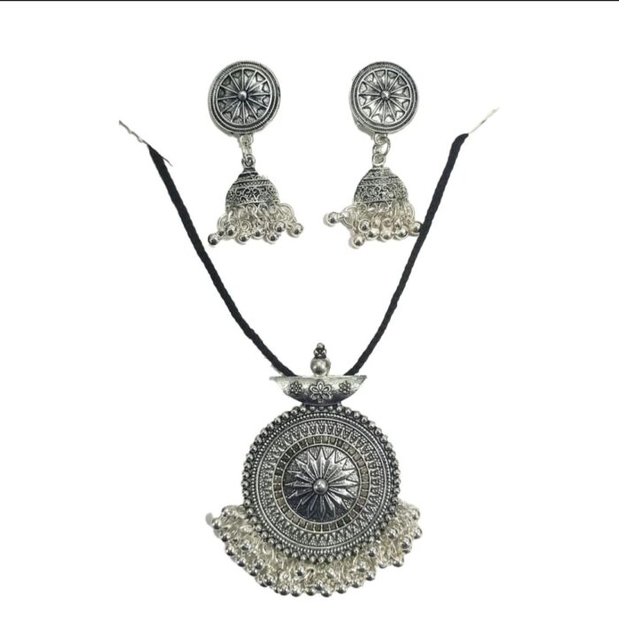 Decent Afghani Pendants With Earrings for Women All Ages - Image 1