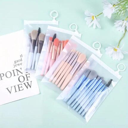8 Pieces Cute Mini Brushes Pack  (random color)