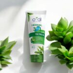 OVAL 3 in 1 Tea Tree Herbal tube  ( 150 ml)