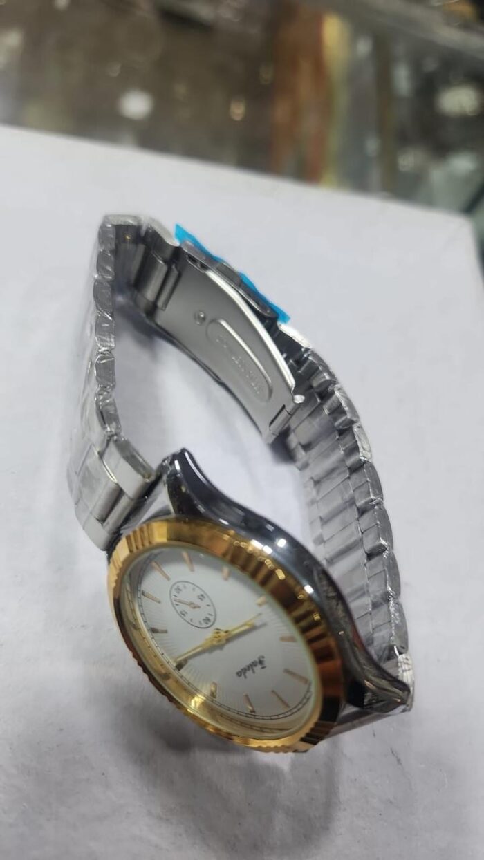 Saleda Quartz Analog Watch - Image 2