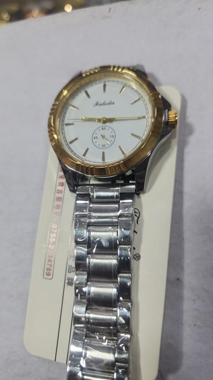 Saleda Quartz Analog Watch - Image 4