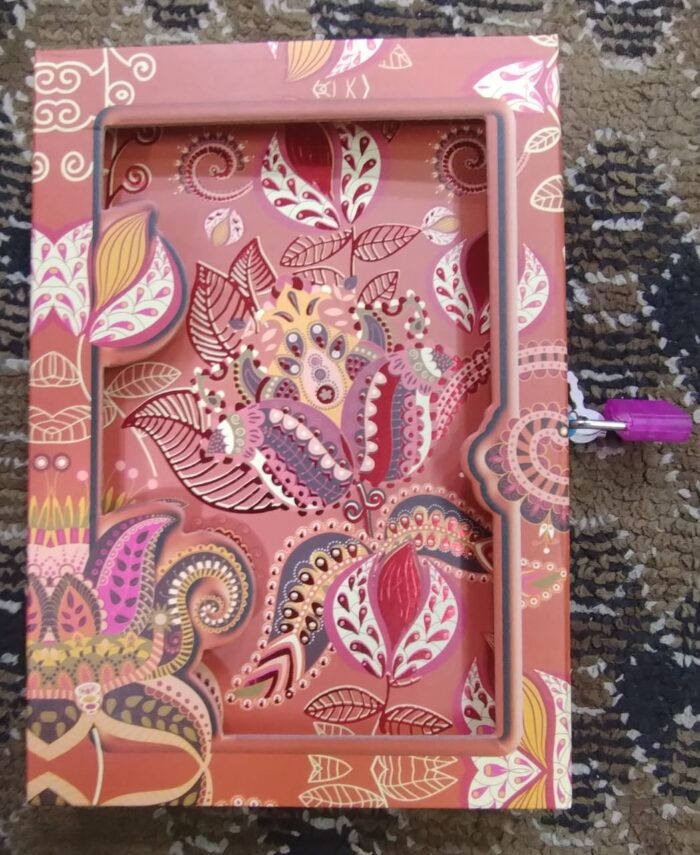 Beautiful Design Diary with Lock – Secure & Stylish Journal  – Elegant & Stylish Journal | fancy look dairy (60 Pages) - Image 2